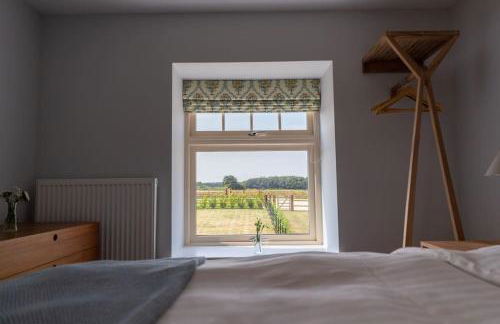 Mowerina - Dog-Friendly Barn Conversion with a Hot Tub - Photo 7