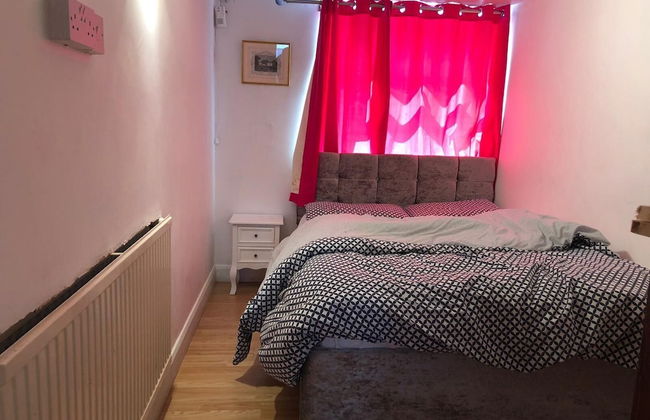 Economical 2BR Small Furnished Annex-high Wycombe - Foto 3
