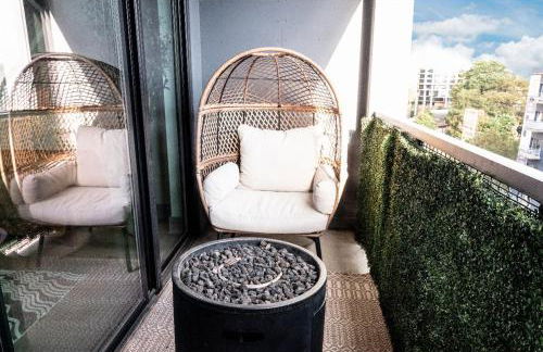 Midtown Condo Sky Deck with Fast WiFi & Free Parking - Foto 14