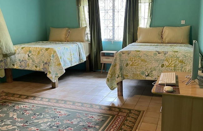 Yancey Largo Villa Perfect Jamaica Ironshore Getaway w Private Pool and Onsite Staff Services by RedAwning - Photo 18