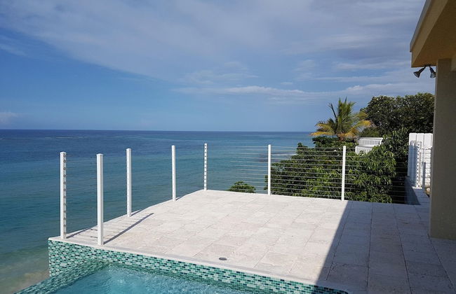 Je Suis Jamaica - 4 B R Beachfront Villa w Staff - Photo 68