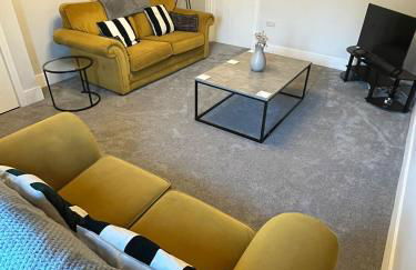 Stunning 4 Bedroom, Sleeps 9, Centre Of Telford - Photo 16