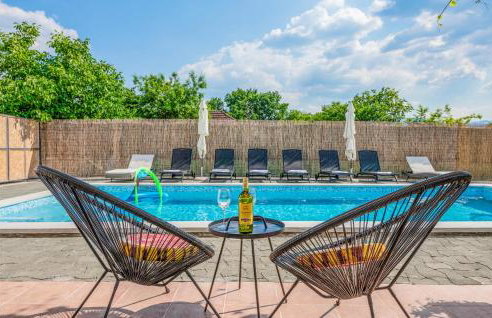 Beautiful Home In Donji Prolozac - Foto 11