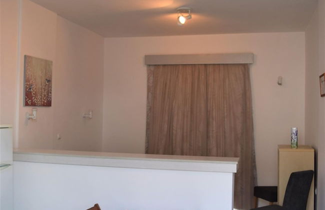 Lefteris Spacious APT Near Ialysos Beach - Foto 17