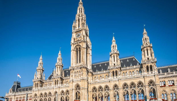 Visite privée dans Vienne - Photo 3, Rathausplatz, l’hôtel de ville de Vienne