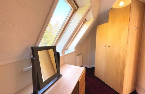 Beautiful 5BR House near Gretna Green with Garden - Pass the Keys - Photo 41