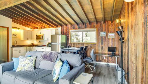 Ocean-View Oregon Coast Vacation Rental with Deck - Foto 3