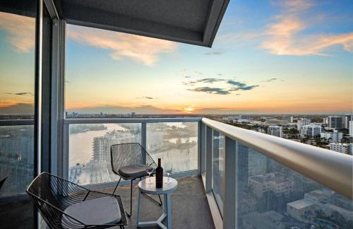 23rd Floor W 2BR with Den, Ocean Views, Sleeps 8 - Foto 52