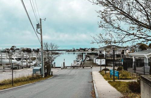 Charming Hyannis 3 Bed 2 Bath - Foto 17