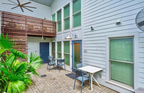 The Moon Quonset Hut Vacation Rental Heated & Chilled Pool - Photo 35