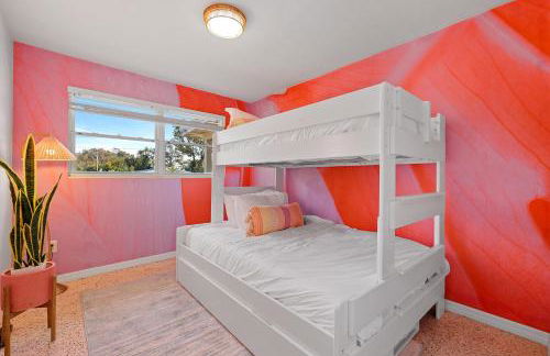 Private Pool 6 MI to Clearwater Beach Fire Pit Game Room - Photo 17