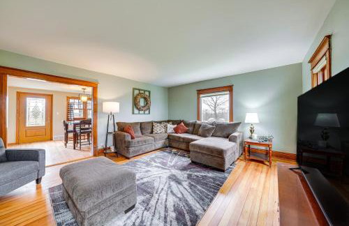 Charming Tonica Farmhouse with Private Yard! - Foto 1