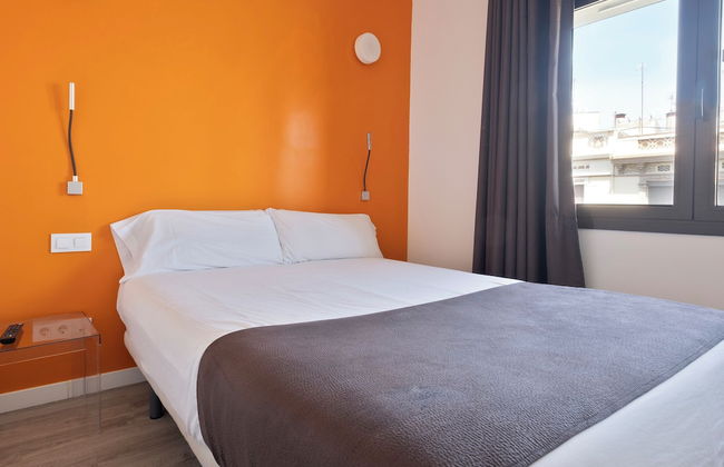 Habitat Apartments ADN - Photo 49