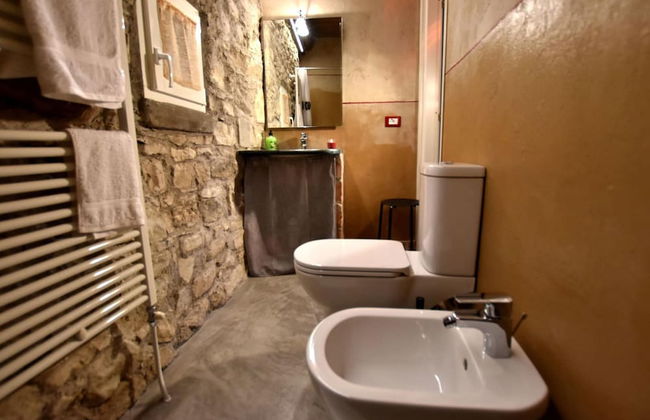 Ancient, Renovated Farmstead With Private, Equipped Garden - Photo 14