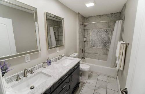 Spacious 4BR Home Near UD Oregon and DT Dayton - Foto 17