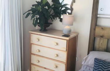 1 Bed Flat - Sleeps 2 - Pets - Balcony - Parking - Foto 19