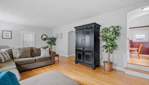 North End Single Family 4 Bed 2 Bath - Foto 4