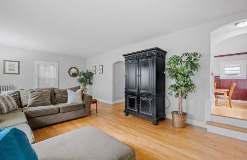 North End Single Family 4 Bed 2 Bath - Foto 4
