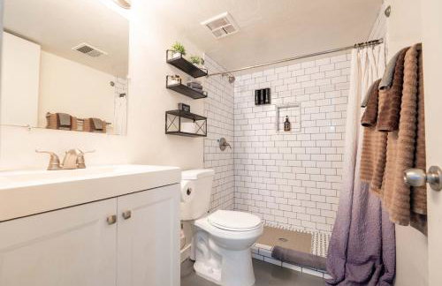 Spring Dream 2BR Apt with Parking in the Heart of DT - Foto 58