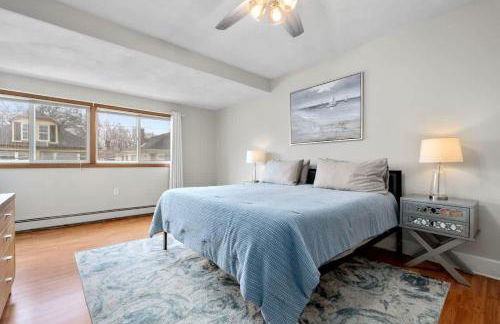 Tufts 3-Bed 2-Office Home with Laundry - Foto 8