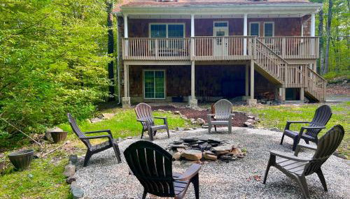 Catskill Cabin with Firepit & Indoor Jacuzzi Tub - Foto 1