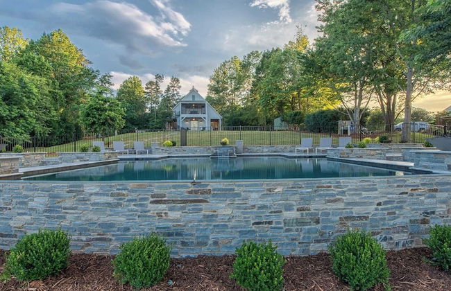 Azalea Retreat - The Cottage by Avantstay Pool - Foto 38