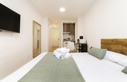 Luxury IV - Ferga Suites - Photo 12