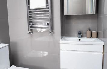 Modern cottage! 5 mins from central line! - Foto 10