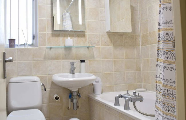 Charming 2 Bedroom Home 3 Near Arsenal Station - Foto 15