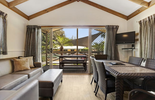 Seven Mile Beach Holiday Park - Photo 21