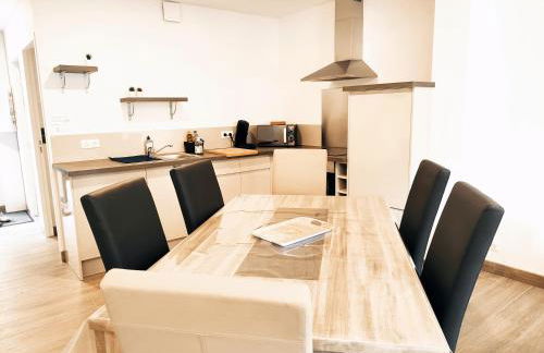 ⁂⁂ LE GRAND DUC Appartement [CLEDICIHOME] / Magnifique vue sur les montagnes / 4 KMs DE GERARDMER ! ⁂⁂ - Foto 2