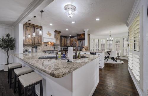 Trophy Haven Retreat With Pool - Foto 38