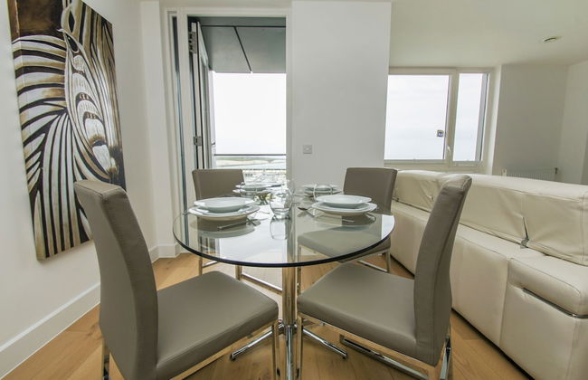 Orion Marina Sea View - Parking - by Brighton Holiday Lets - Foto 15