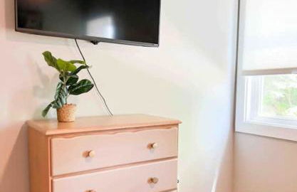 Pet-Friendly 4BR Family Home with Fenced Yard - Foto 22