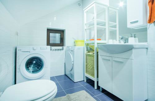 Holiday Home Dandelion with Hot Tub & Sauna - Photo 37