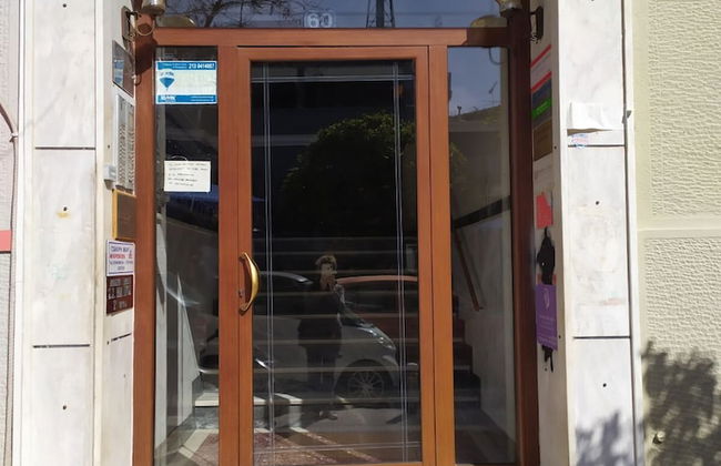 On the Metro Station of Korydallos, Near Peiraeus - Foto 20