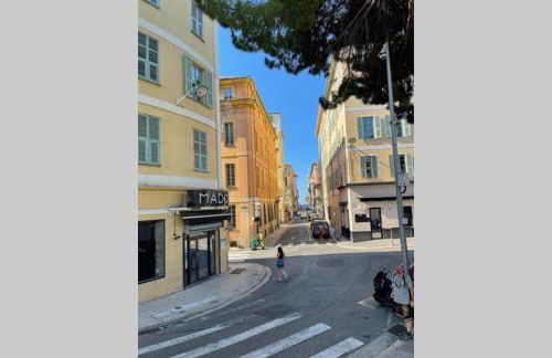 Spacious 3 BR flat Nice center - magnificent view - Foto 38