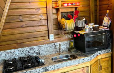 Chalé de Madeira em Vargem Alta - Photo 7