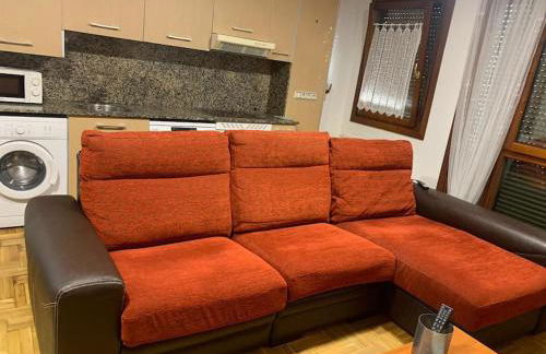 Apartamento Albarelo - Tranquilo y buen acceso - 2 Hab y 2 Baños - VUT-4644-AS - Foto 1