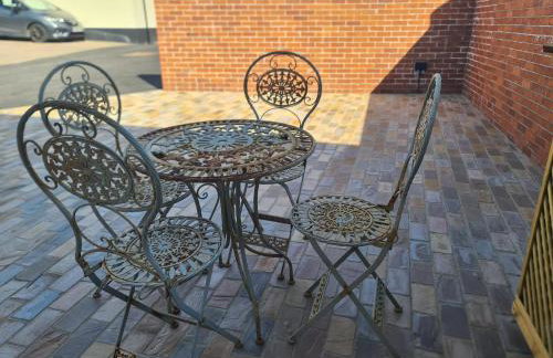 Number 10 - Stunning brand new house - sleeps 6 - free parking - Foto 38