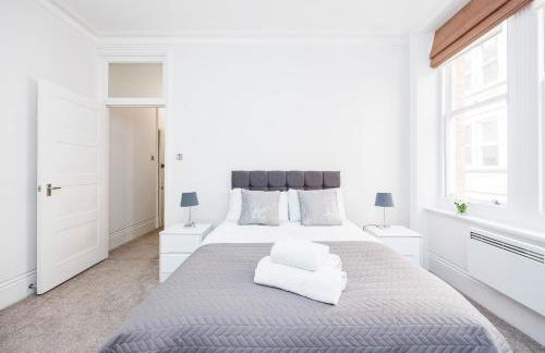 Leicester Square Apartment - Photo 4