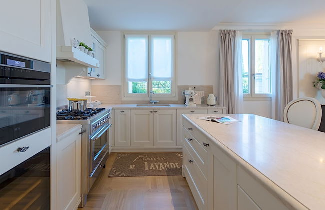 Luxury Lakefront Catullo A1 by Wonderful Italy - Photo 15