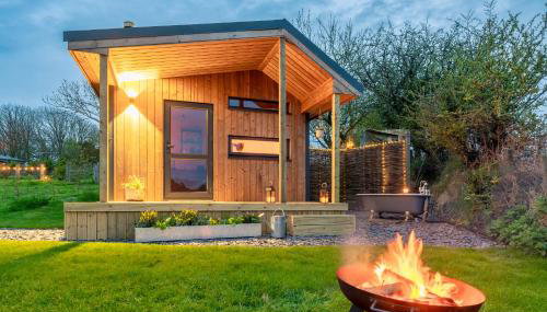 Luxury Glamping Cabin with Outdoor Bath on Cornish Meadow - Foto 1