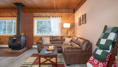 Fly Away Home with Aurora Views - Foto 3