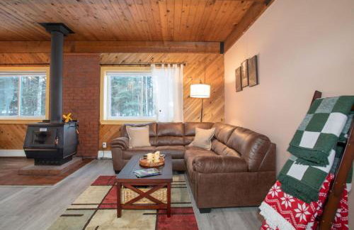 Fly Away Home with Aurora Views - Foto 3