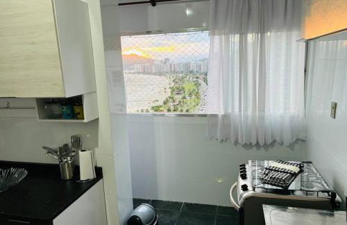 Apartamento espaçoso com vista deslumbrante - Foto 13