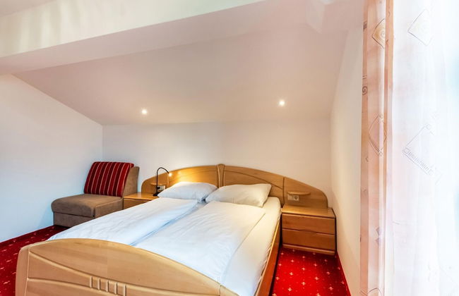 Quietly-located Apartment Near the Center of Radstadt - Photo 3