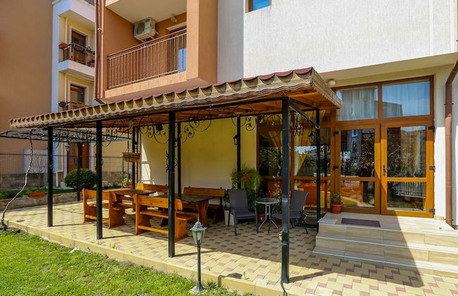 Family Studio in Dafinka Guest House - Photo 24