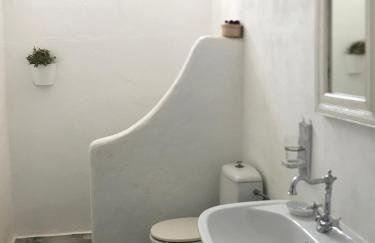 Idyllic Sea Views for 2 - Photo 8