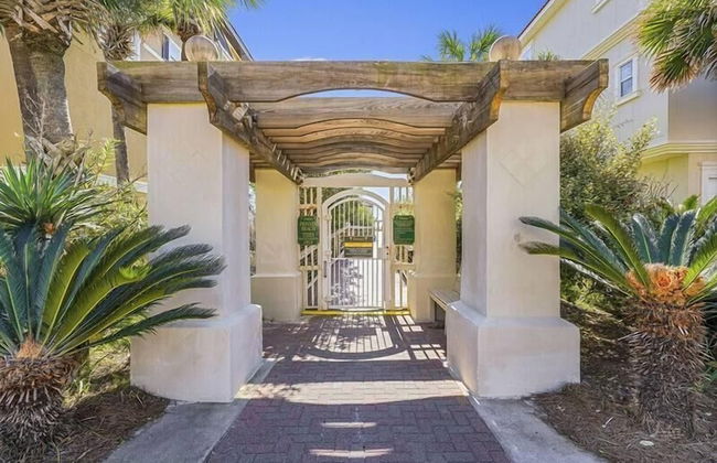 The Spyglass a 5 bed 3 bath house that sleeps 14 and just 67 steps from the beach - Foto 101